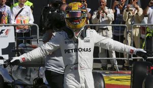 GP Ιταλίας: O Hamilton έκανε... πλάκα μέσα στο 